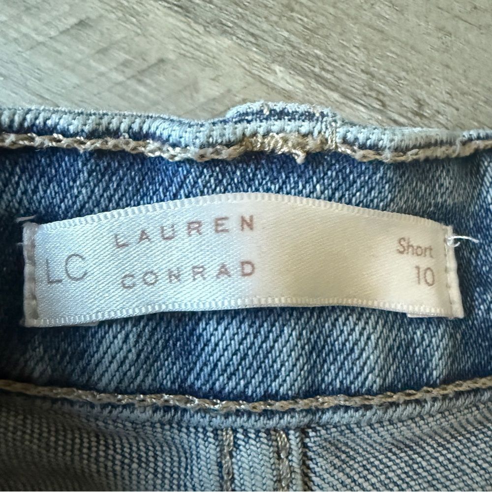 Lauren Conrad High Rise Shorts Light Wash Distressed Denim 10 - Picture 5 of 12